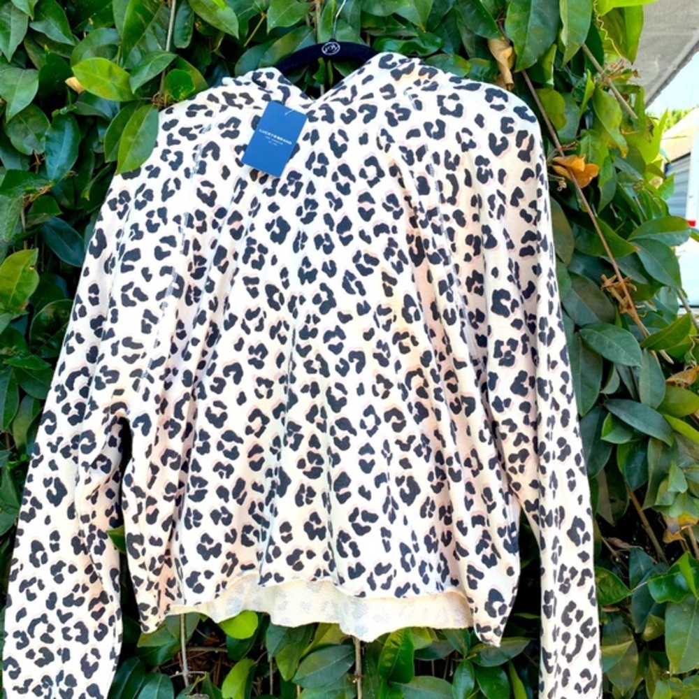 LUCKY BRAND NWT ANIMAL PRINT sweatshirt-so soft🖤